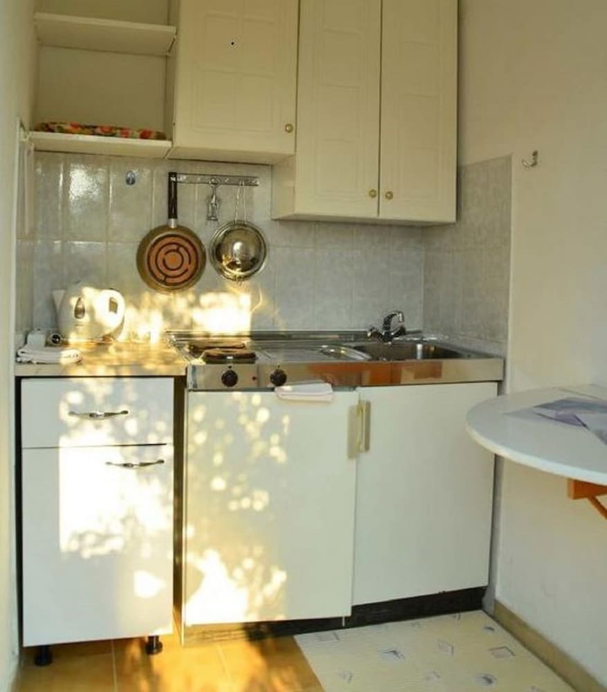 Studio (Cvita - 150 m from pebble beach - SA3)
