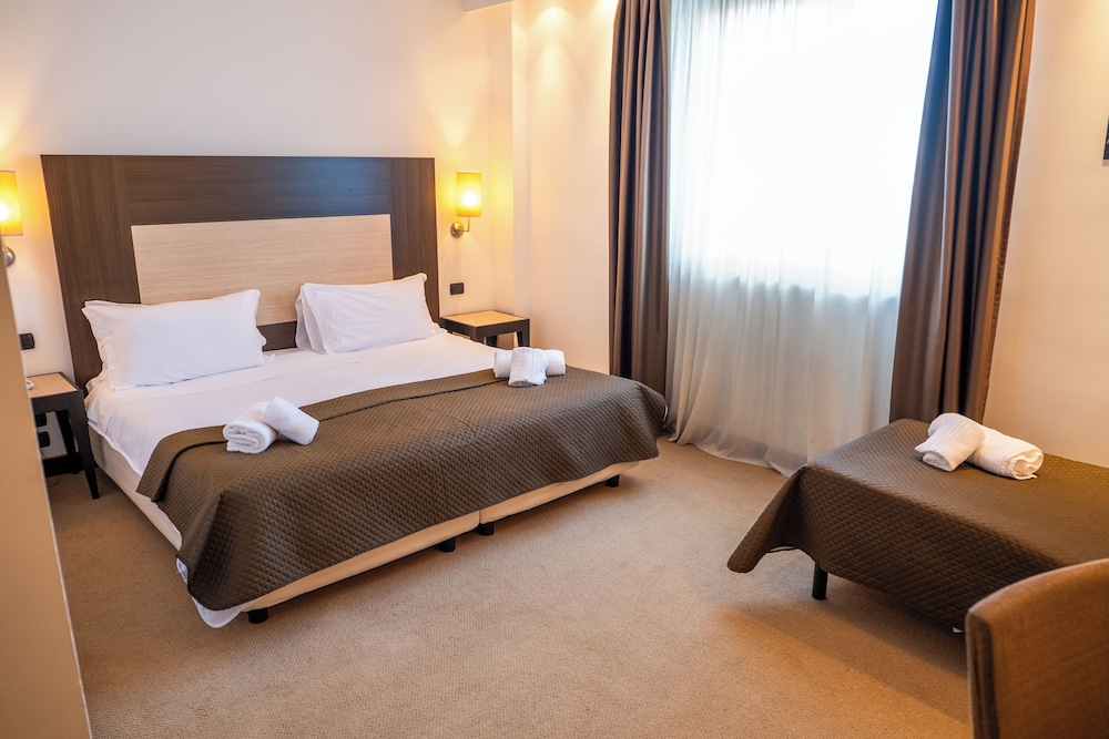 Comfort Room photo 2