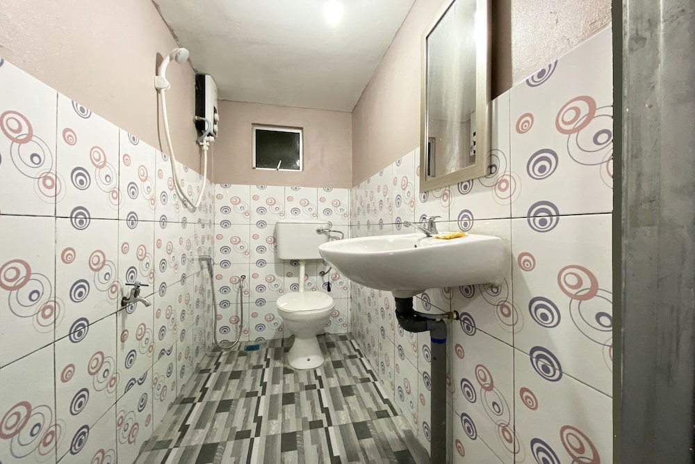 Double Room, Private Bathroom - Photo 7