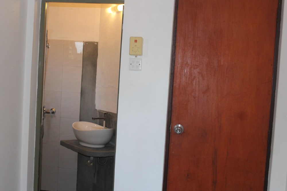 Economy Double Room, 1 Double Bed, Garden View photo 3