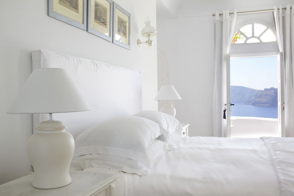 Superior Suite - Photo 7