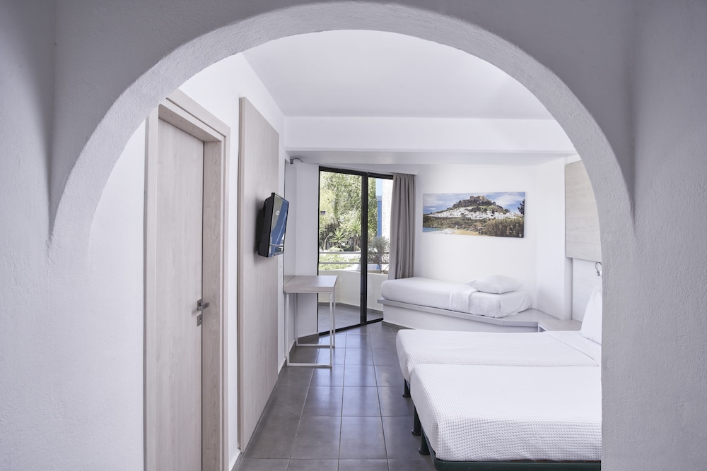 Standard Room, Annex Building (Land View) photo 1