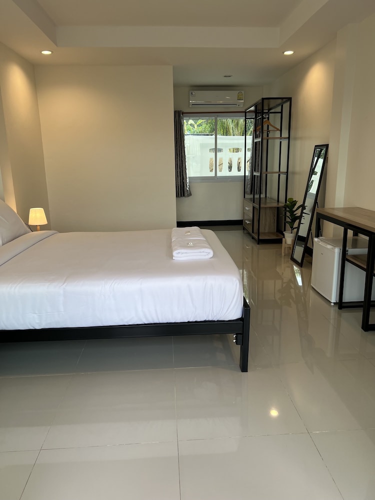 Basic Double Room - Photo 7