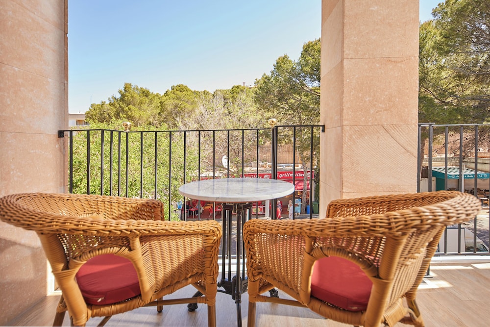 Deluxe Double Room, Balcony