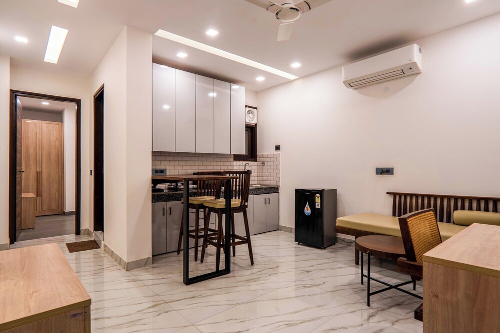 Luxury Suite, City View