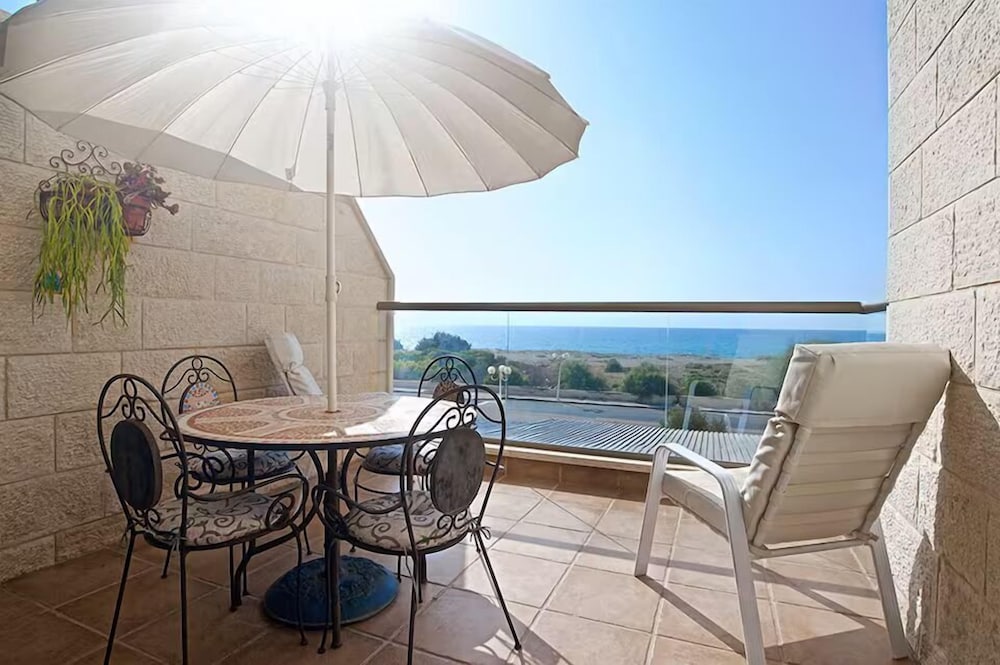 Apartment, Beach View photo 1