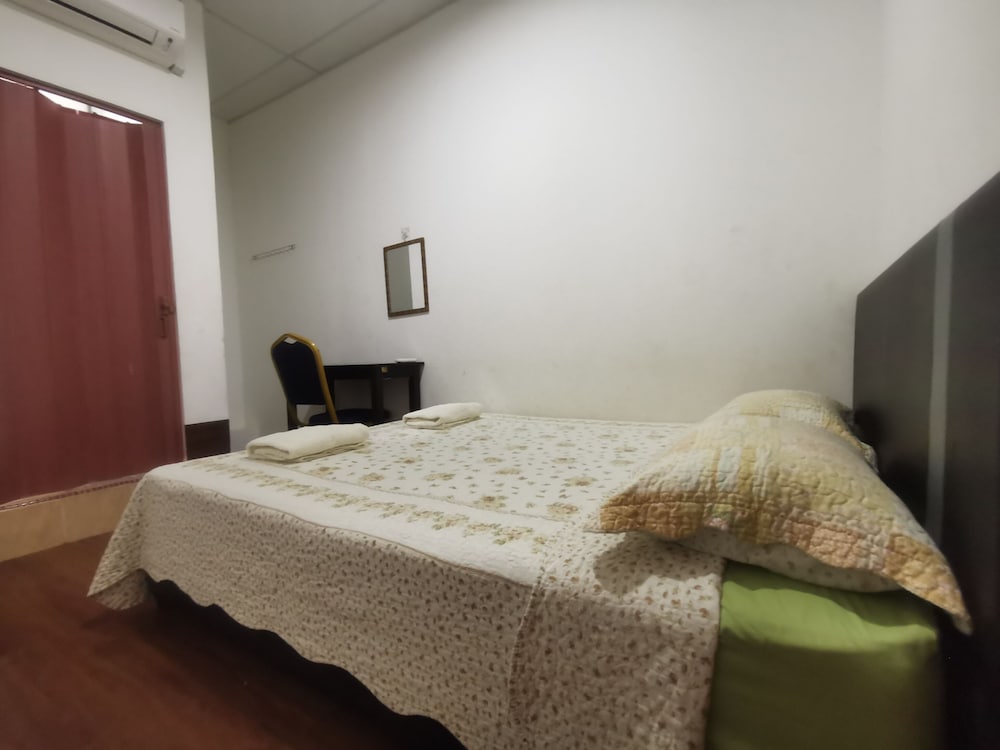 Standard Triple Room photo 2