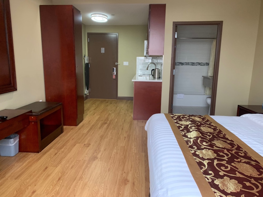 Premium Suite, Multiple Beds, Non Smoking photo 1