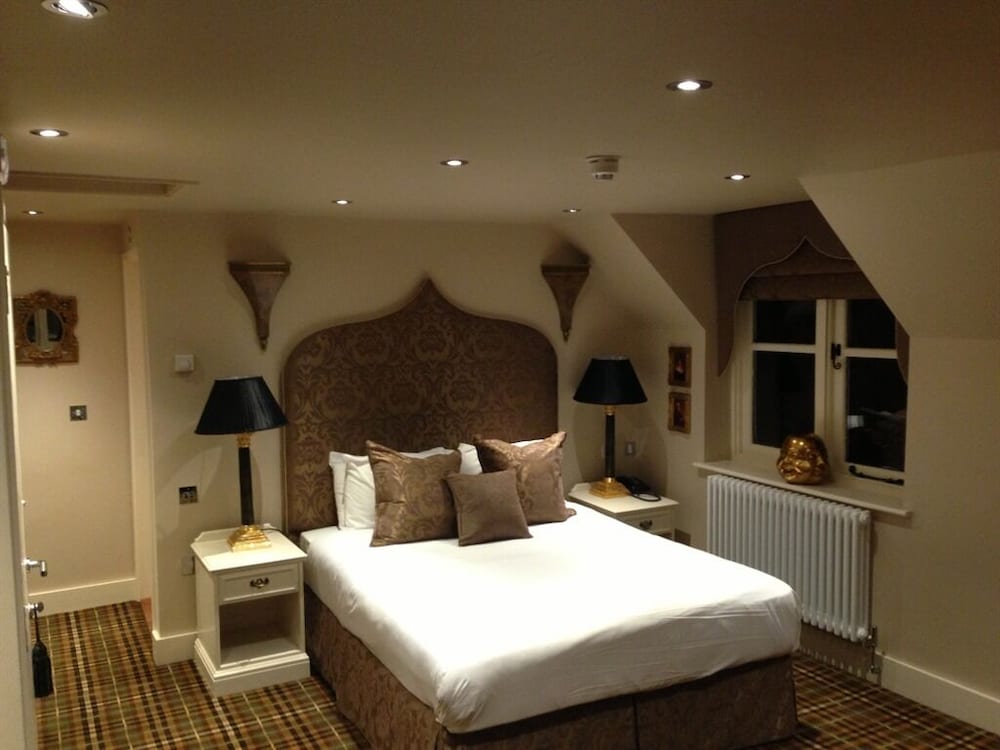 Suite, Ensuite (Yeldham) photo 1