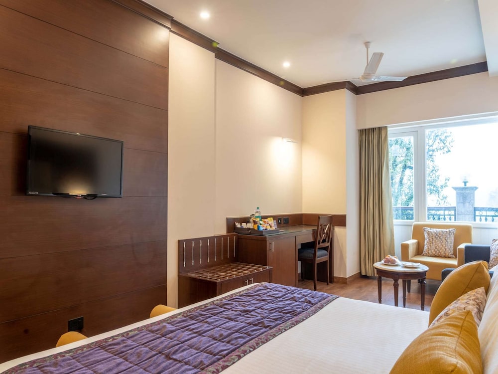 Deluxe Room, Multiple Beds, Valley View - Photo 4