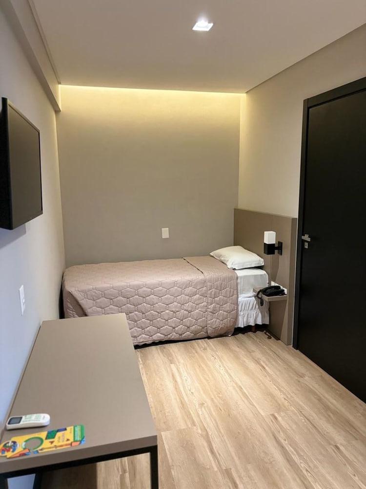 Economy Twin Room, 2 Twin Beds, Accessible