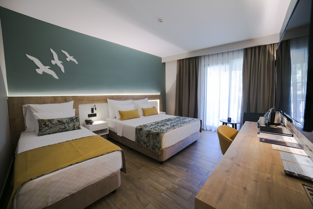 Superior Triple Room - Photo 3