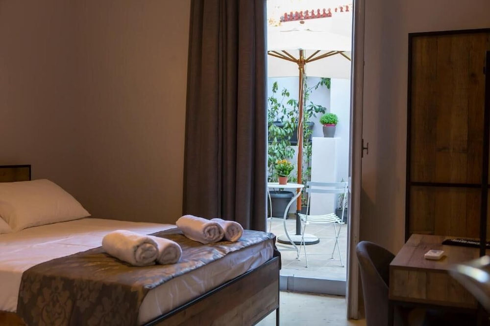 Basic Double Room