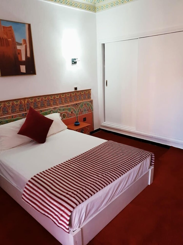 Single Room, Pool View photo 1
