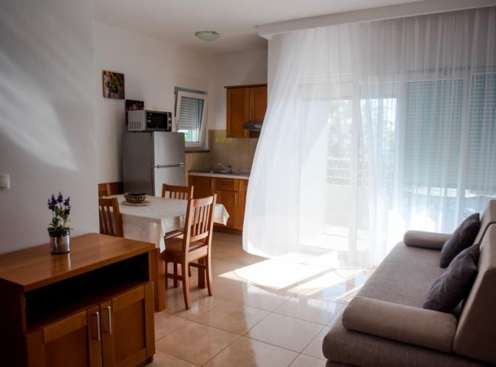 Apartment (One Bedroom Apartment with sea wiev 3) photo 3