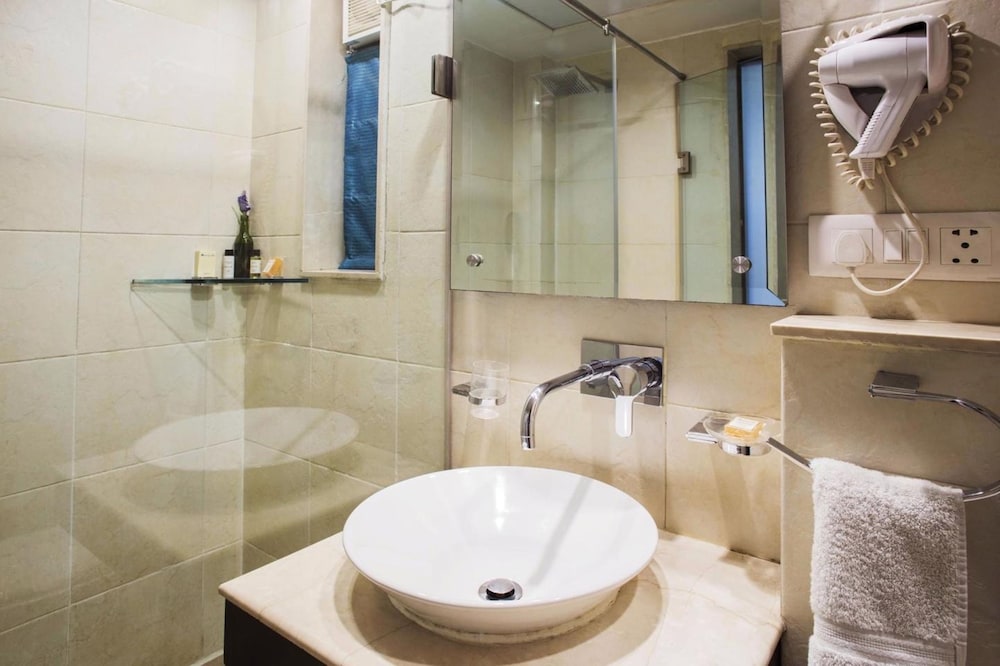 Deluxe Room, 1 Bedroom, Non Smoking - Photo 2