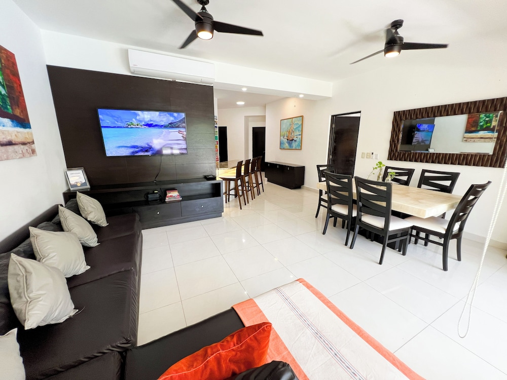 Family Apartment, 2 Bedrooms, Pool View, Ground Floor