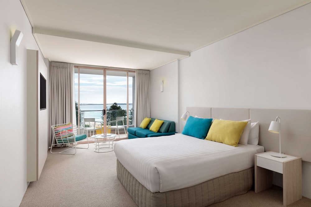 King Ocean View Room - Photo 5