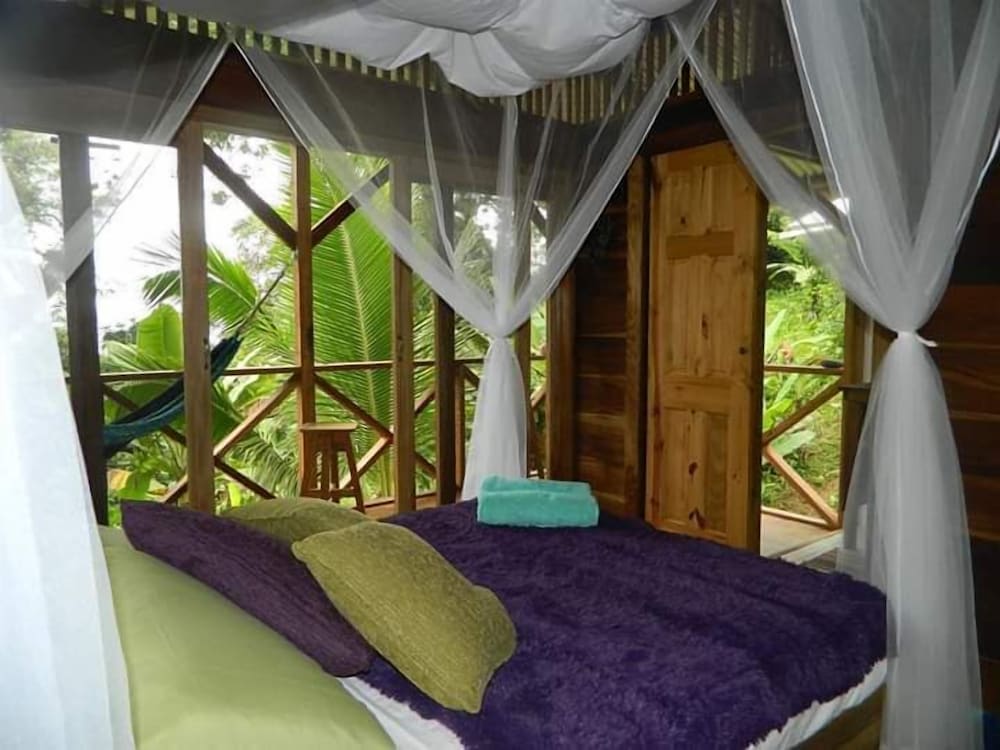 Romantic Cabin photo 2