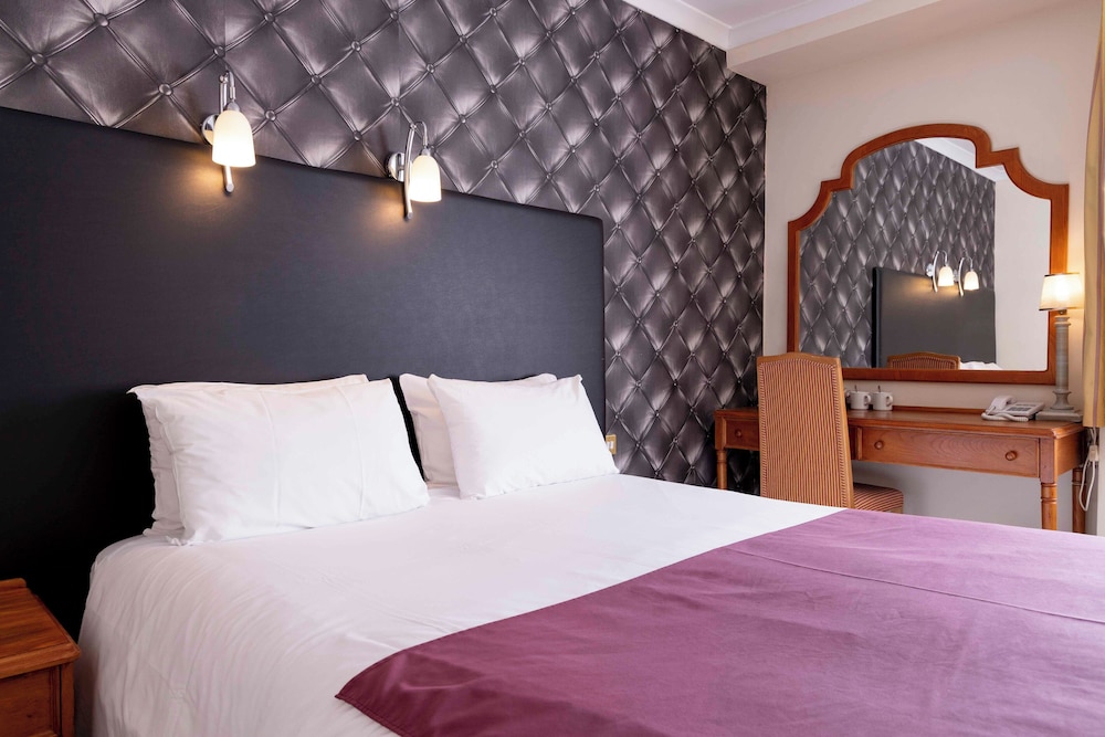 Double Room - Photo 11