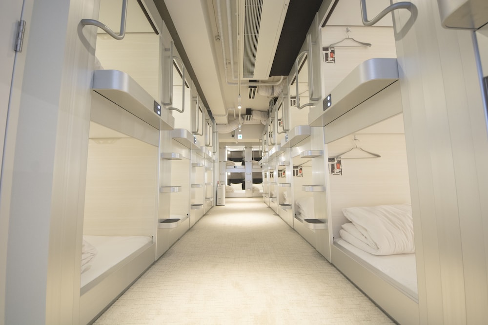 Shared Dormitory, Women only, Non Smoking (Capsule, With TV, No cleaning) photo 2