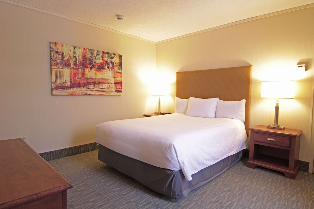 Suite, Multiple Beds, Non Smoking, Kitchenette - Photo 2