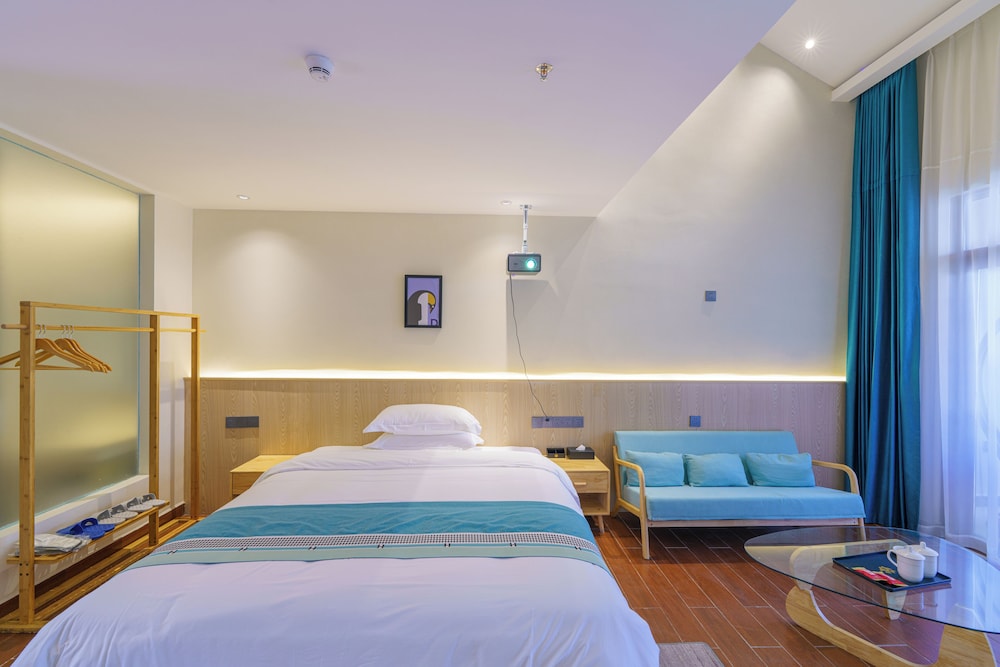 Basic Single Room, Hill View photo 1