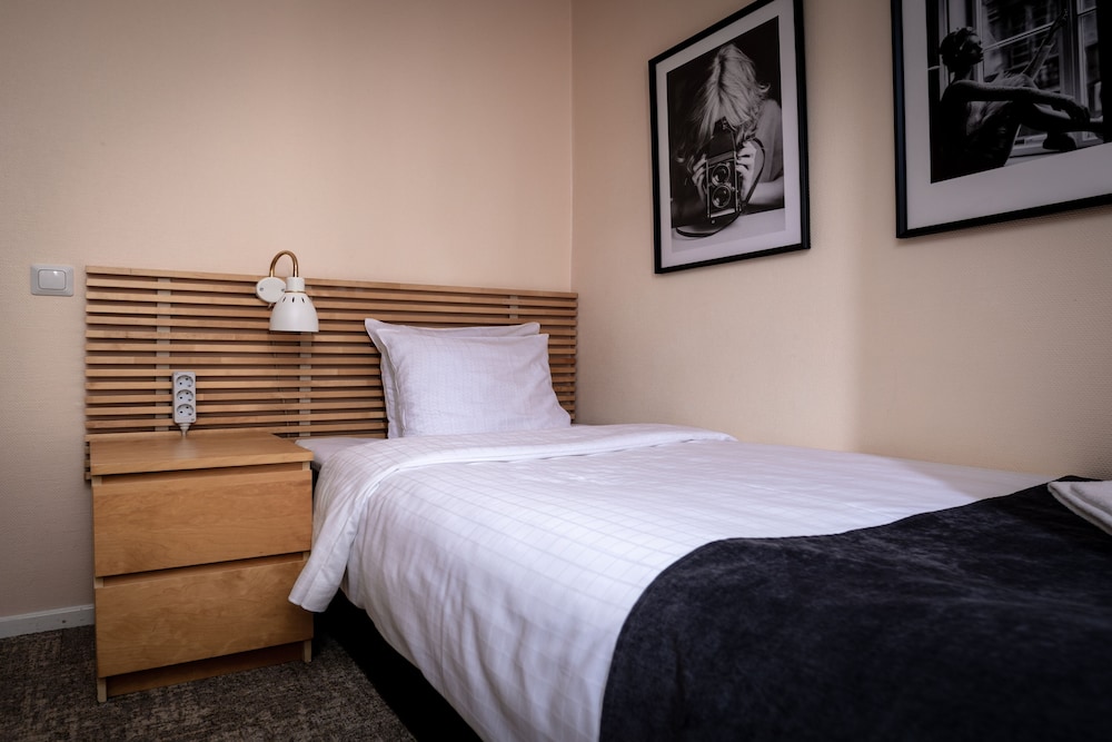 Basic Single Room photo 2