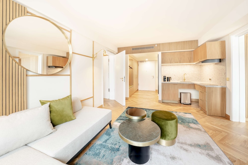 Suite, 2 Bedrooms thumbnail 5