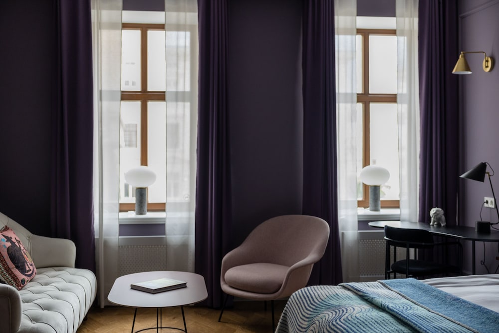 Signature Room