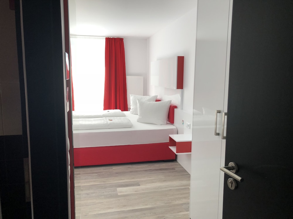 Standard Double Room - Photo 2