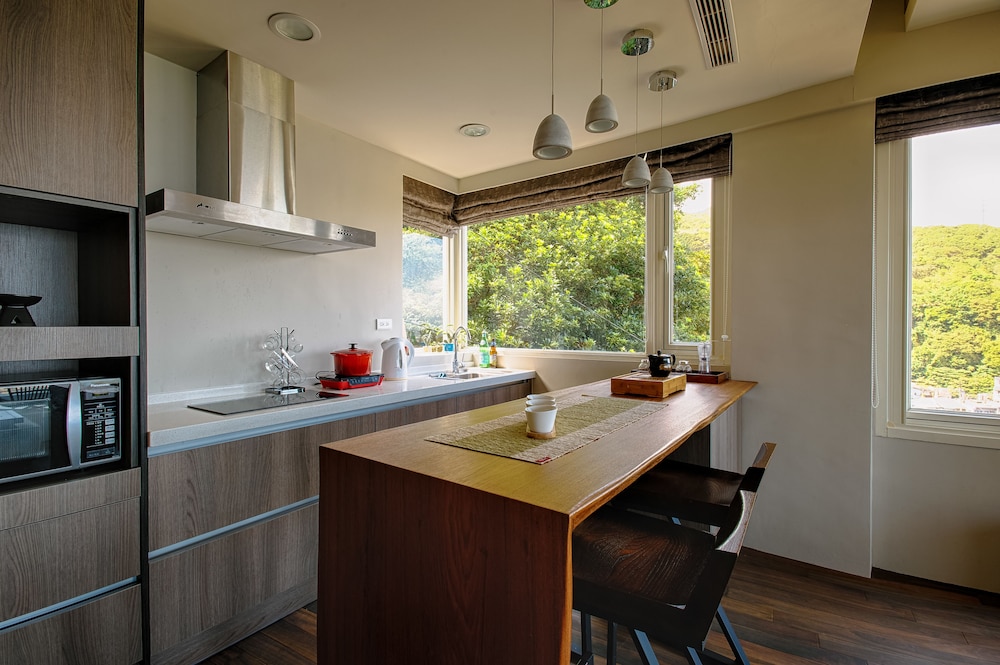 Panoramic Quadruple Room, 2 Bedrooms, Balcony, Sea View photo 3