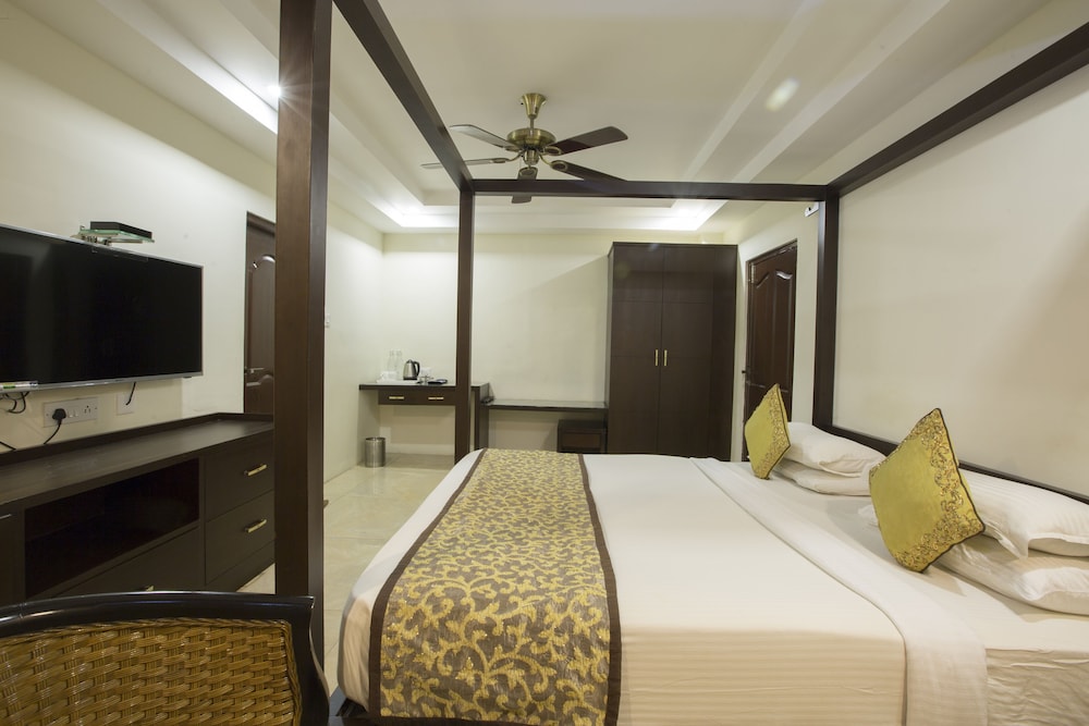 Royal Studio Suite photo 2