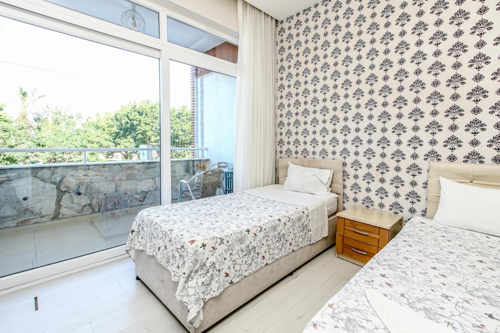 Quadruple Room photo 2