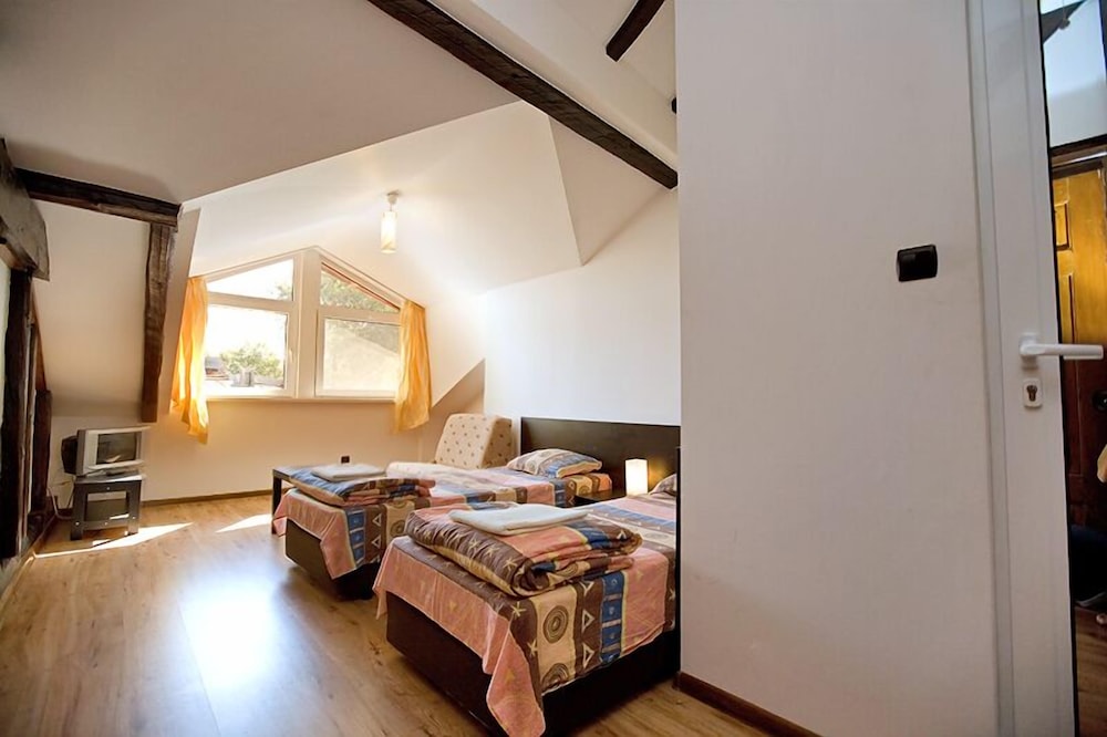 Double or Twin Room photo 3