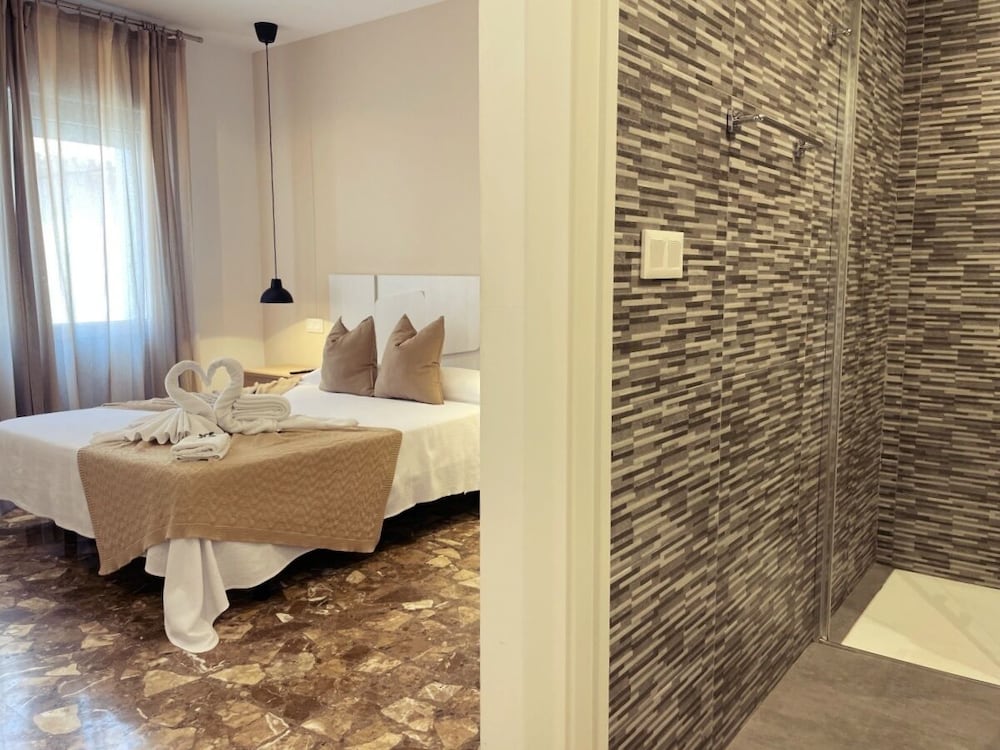 Traditional Double Room - Photo 1
