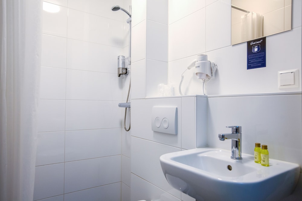 Economy Double Room (Hostel) photo 3