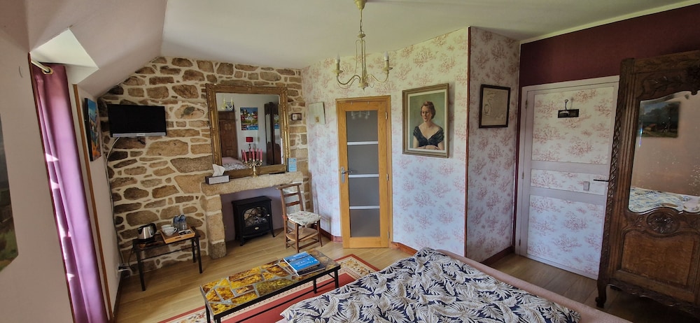 Romantic Double Room (Mere Marie) photo 2