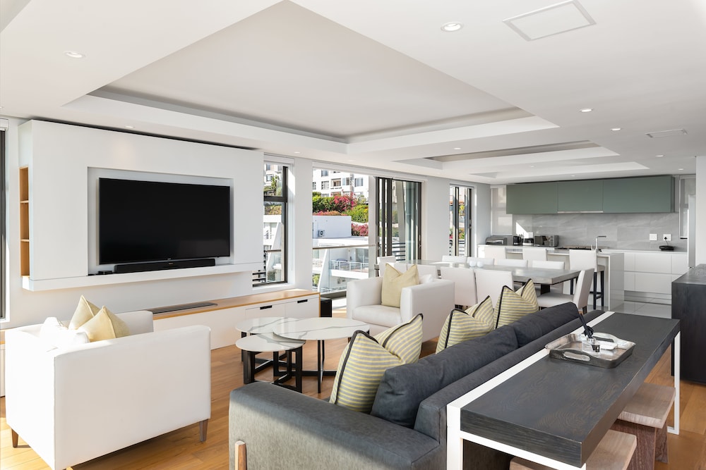 Luxury Apartment