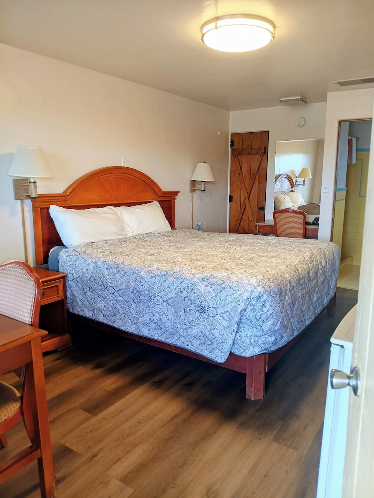 Basic Single Room photo 1