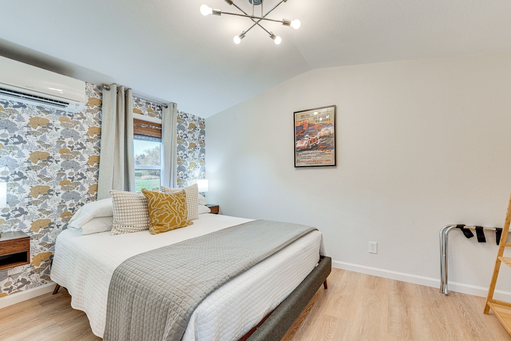 House (2 Bedrooms) photo 2