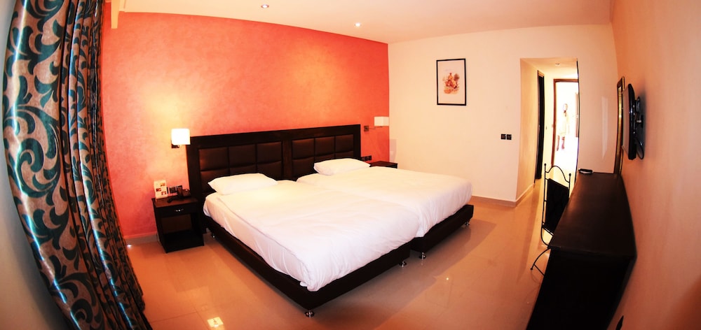 Standard Double or Twin Room photo 2