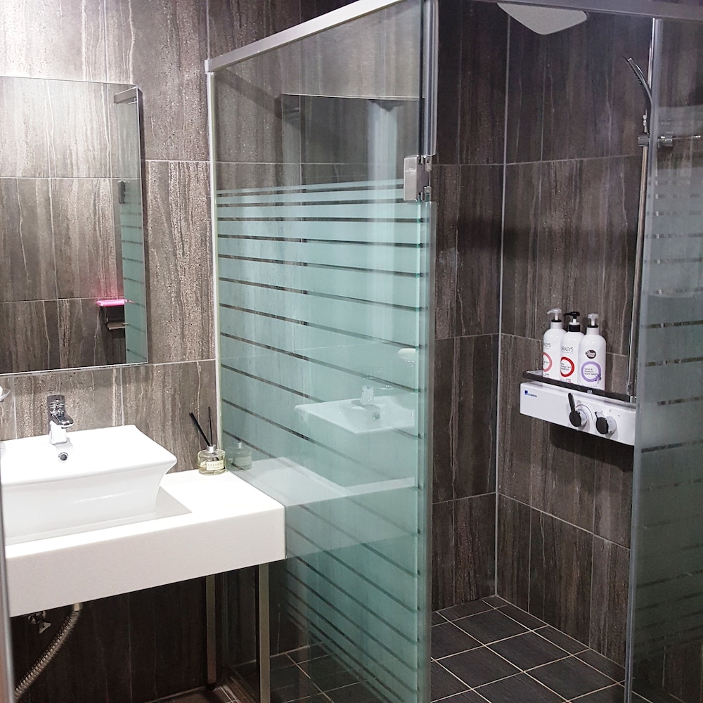 Standard Room - Photo 2