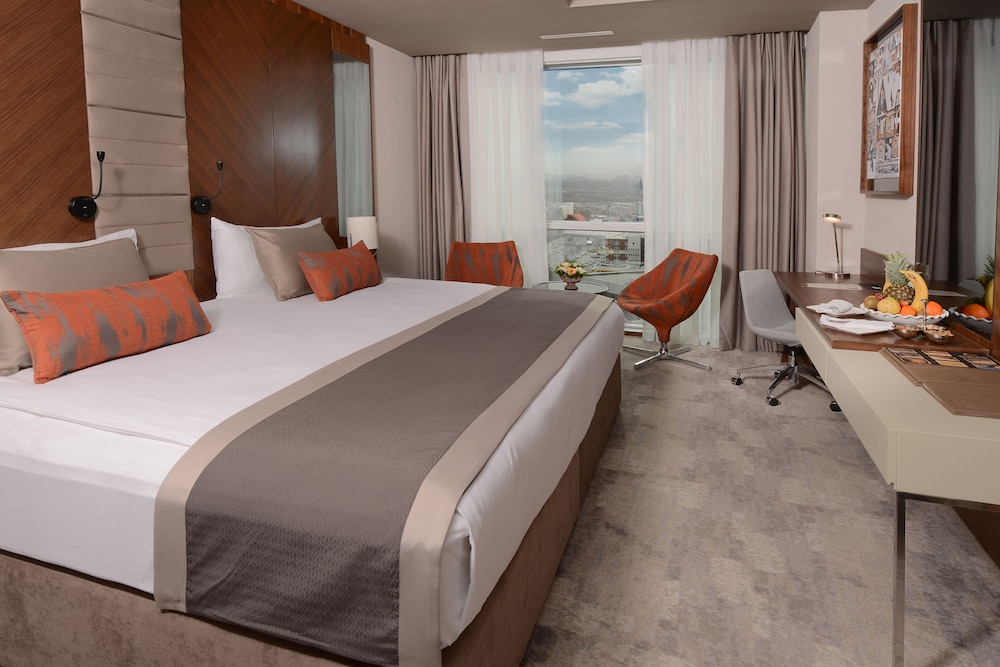 Deluxe Double or Twin Room - Photo 1