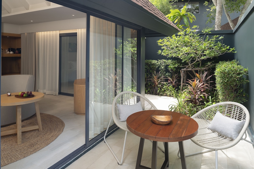 Deluxe Villa (Ocean Wing) photo 3