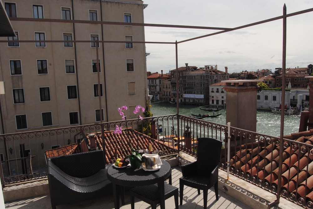 Suite, Terrace photo 3