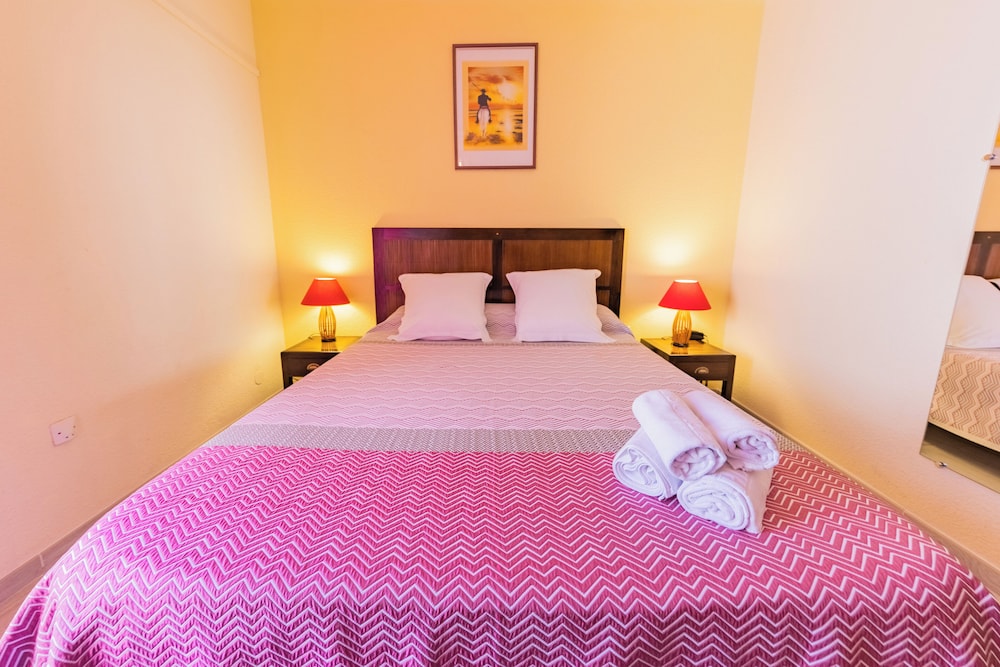 Economy Room