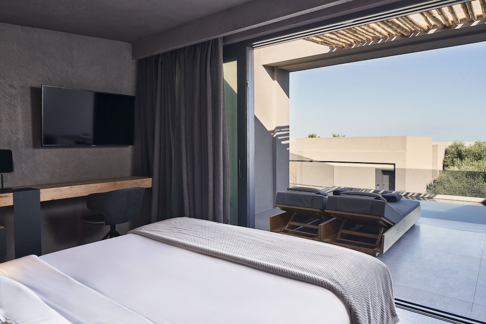 Premier Suite with Pool
