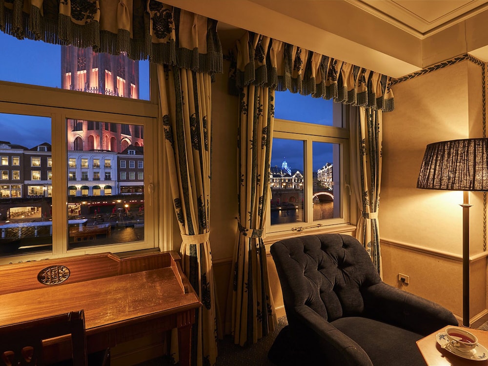 Deluxe Twin Room, Non Smoking, City View photo 3