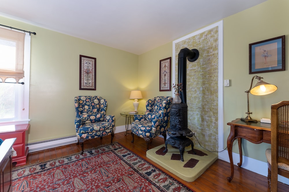 Sewing Room photo 3